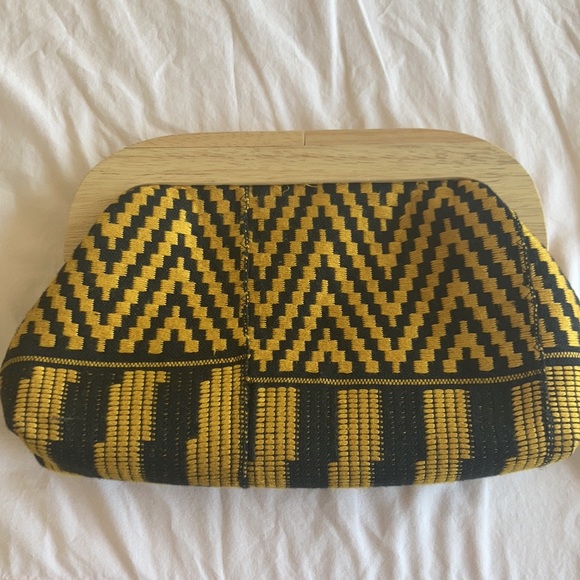 Beautiful hand-crafted African bag made in Ghana - Picture 3 of 5